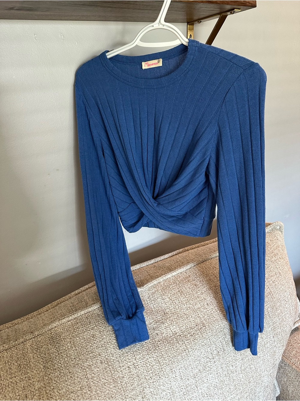 Maronie Blur Ribbed Twist-Front Crop Top